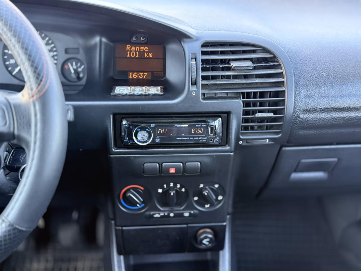 Opel Zafira фото 15