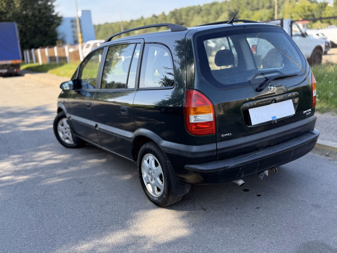Opel Zafira фото 4