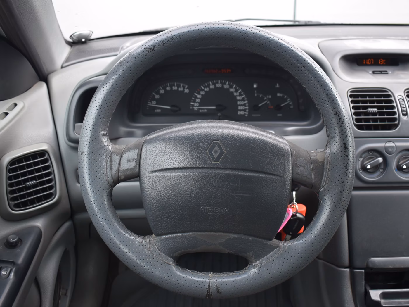 Renault Laguna фото 10