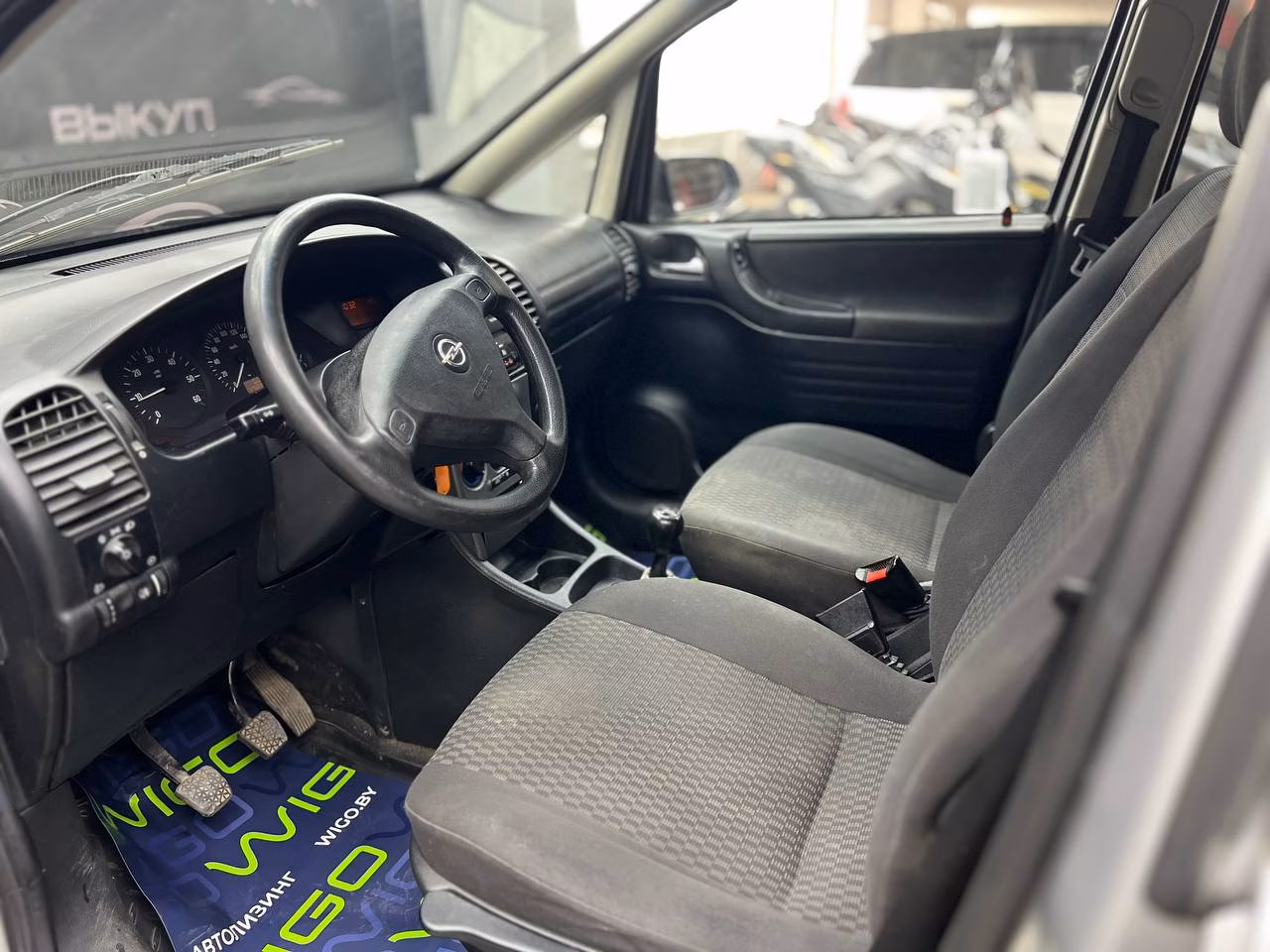 Opel Zafira фото 7
