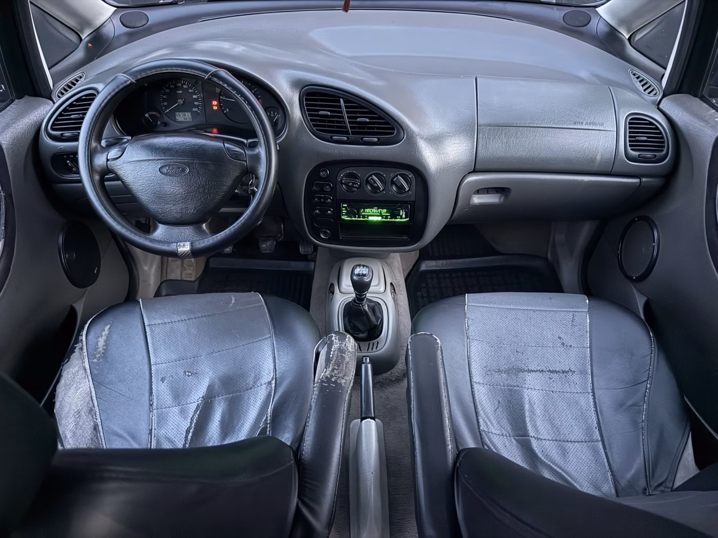 Ford Galaxy фото 8