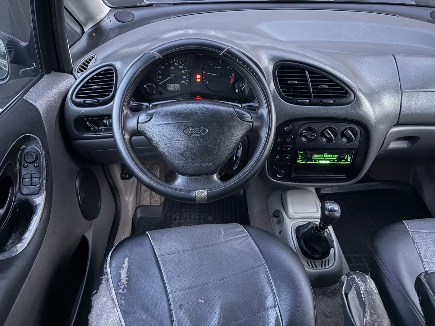 Ford Galaxy фото 10