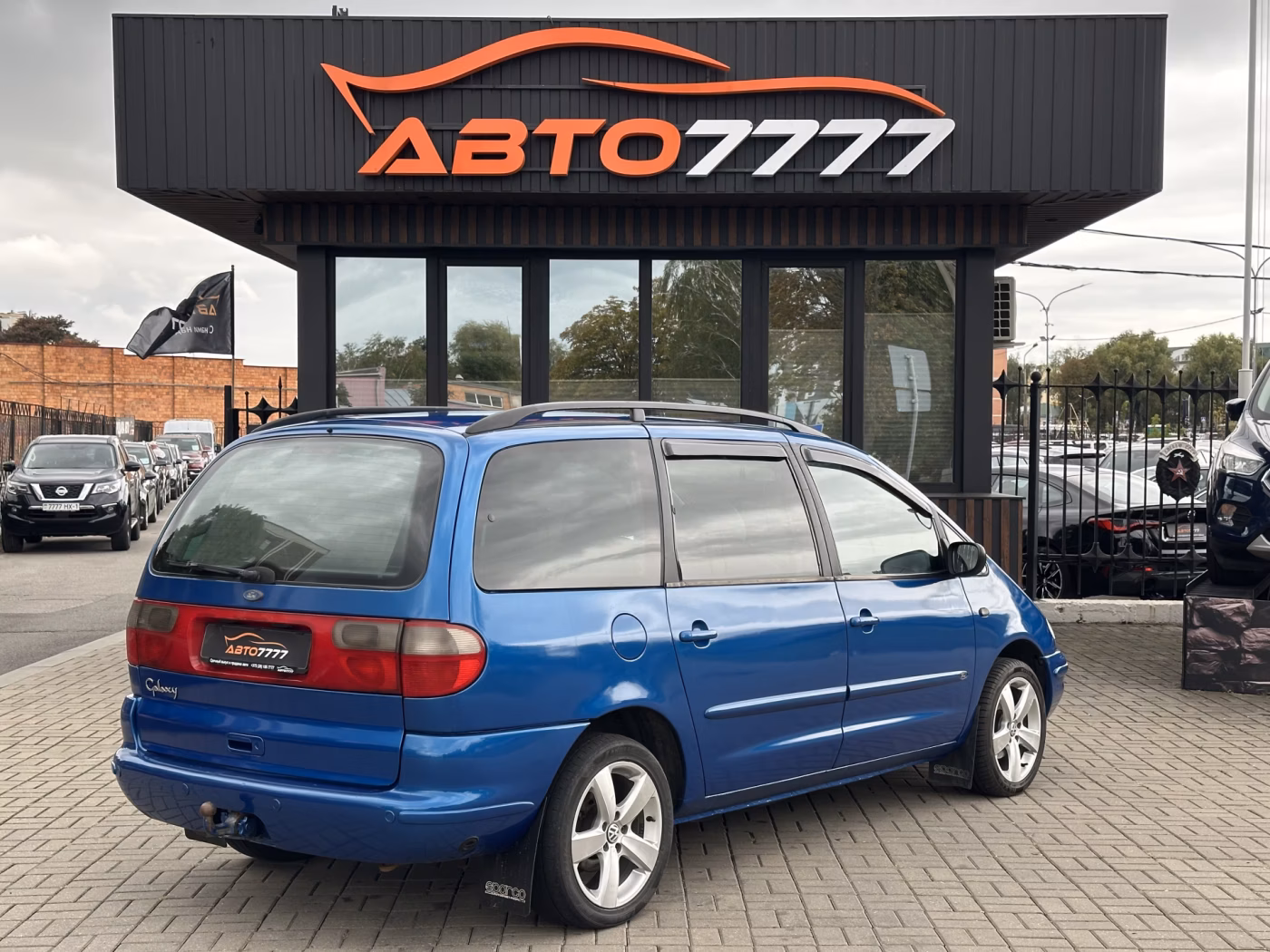 Ford Galaxy фото 2