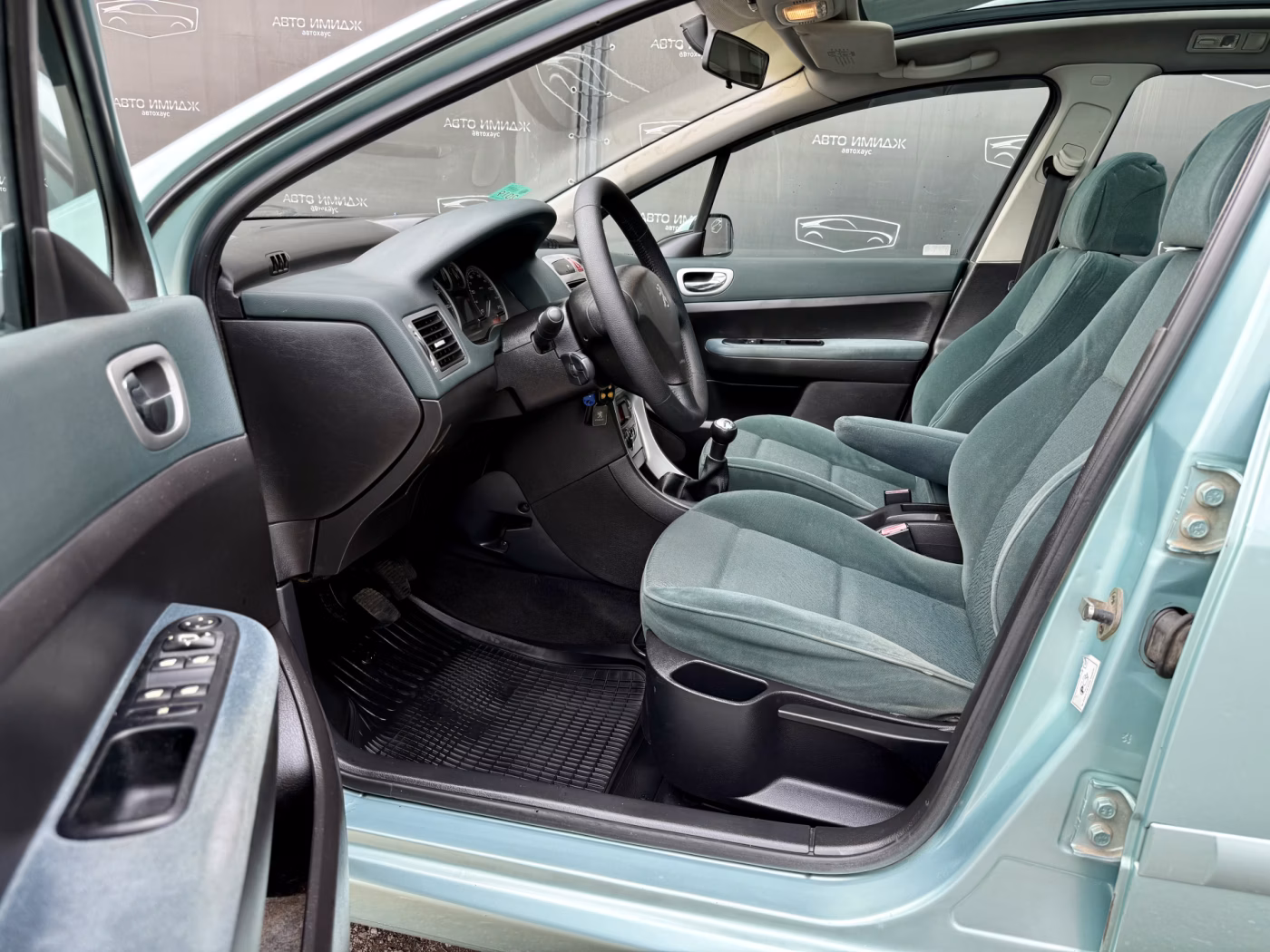 Peugeot 307 фото 15