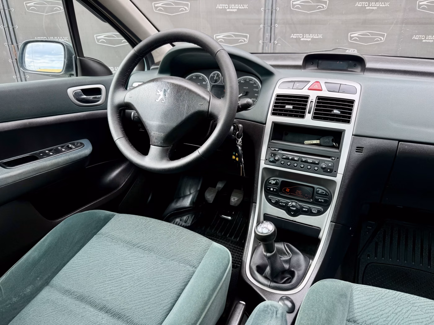 Peugeot 307 фото 9