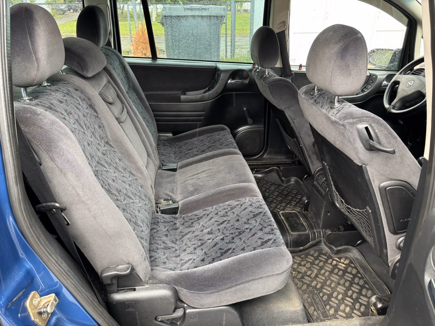 Opel Zafira фото 18