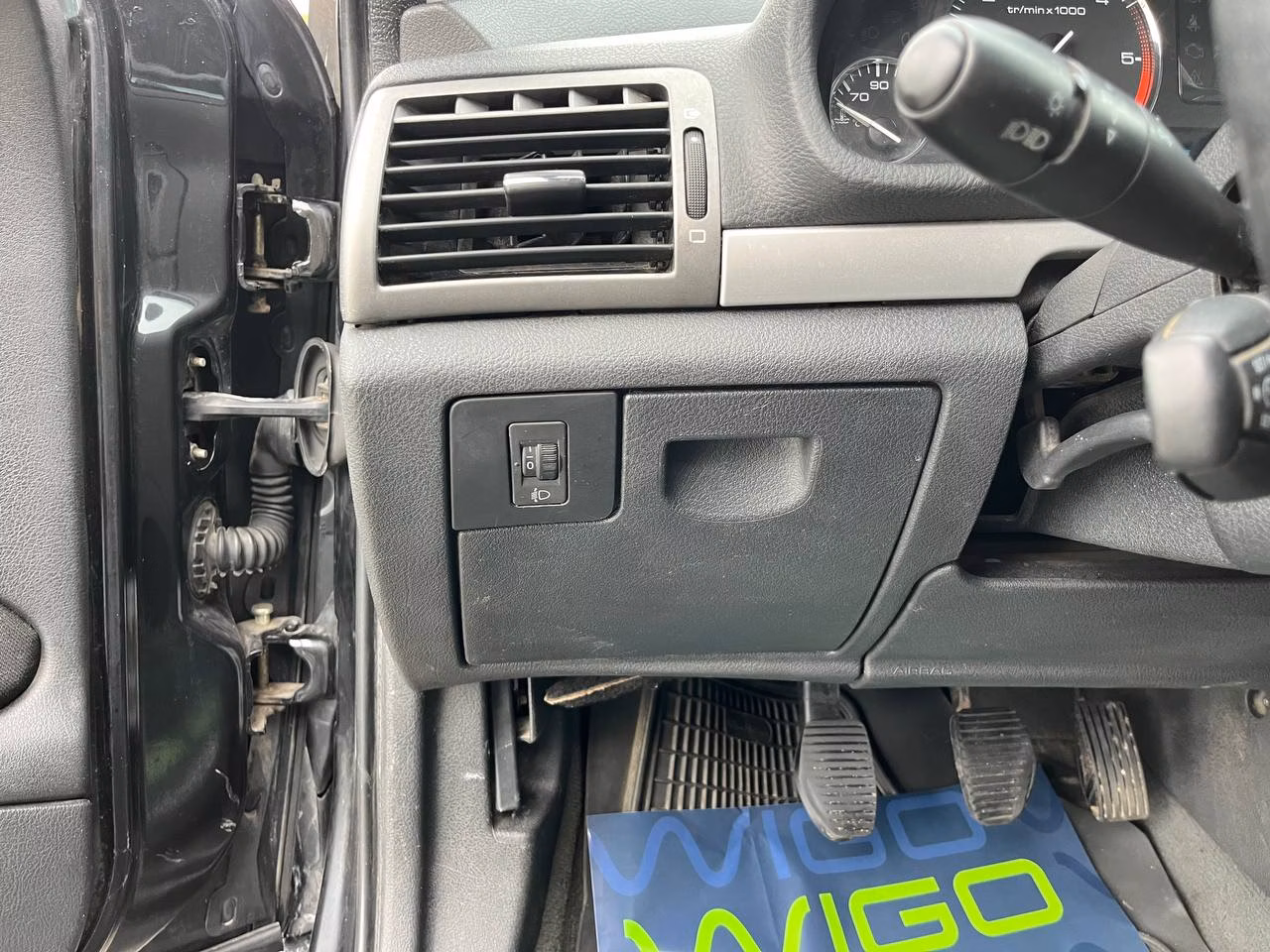 Peugeot 407 фото 10