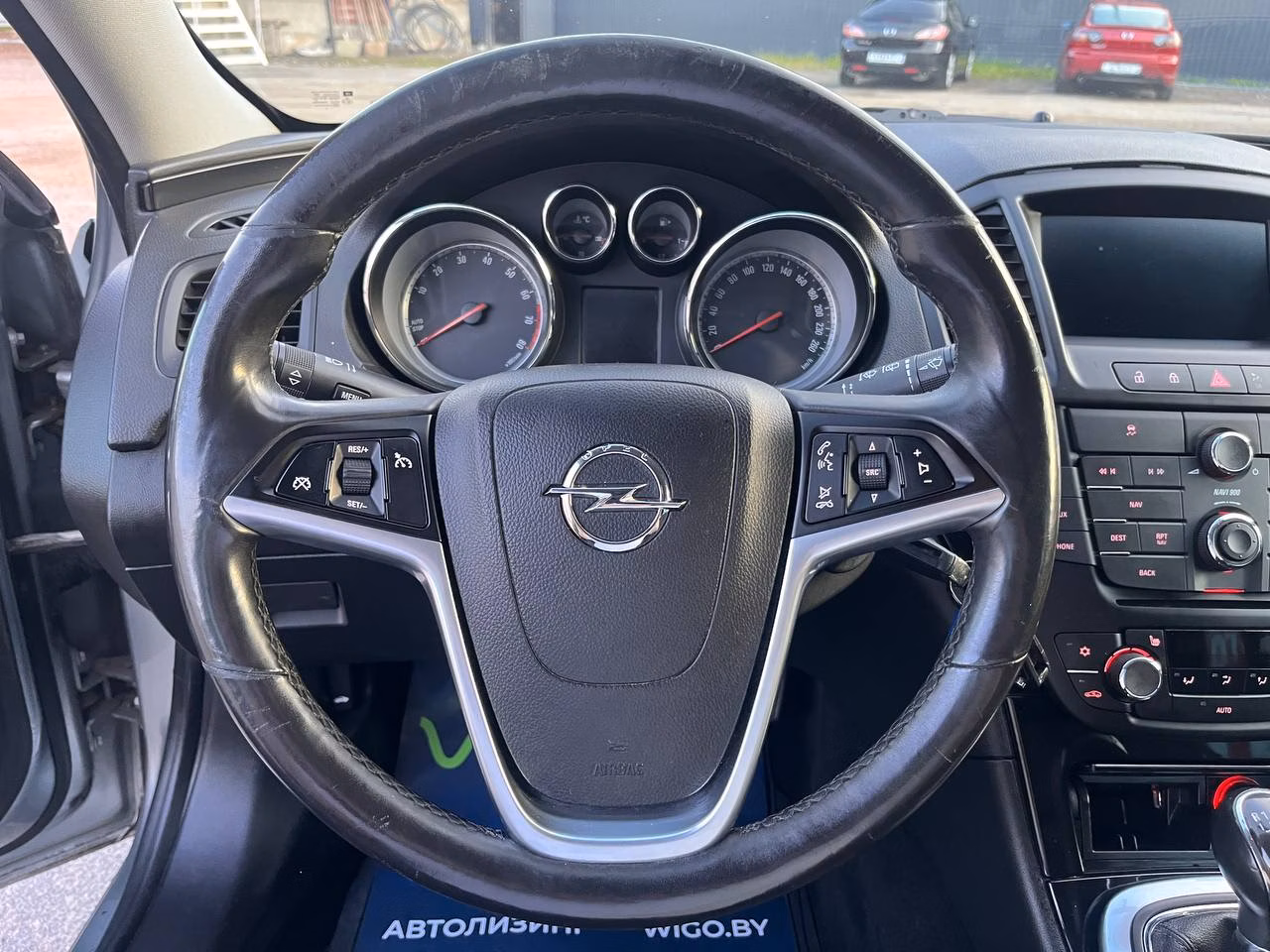 Opel Insignia фото 12