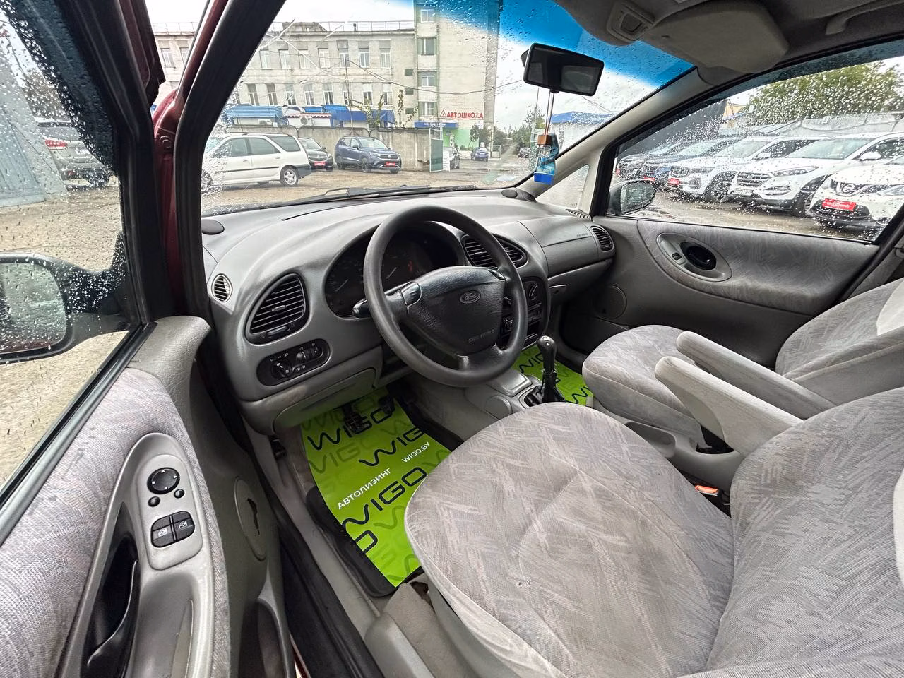 Ford Galaxy фото 9