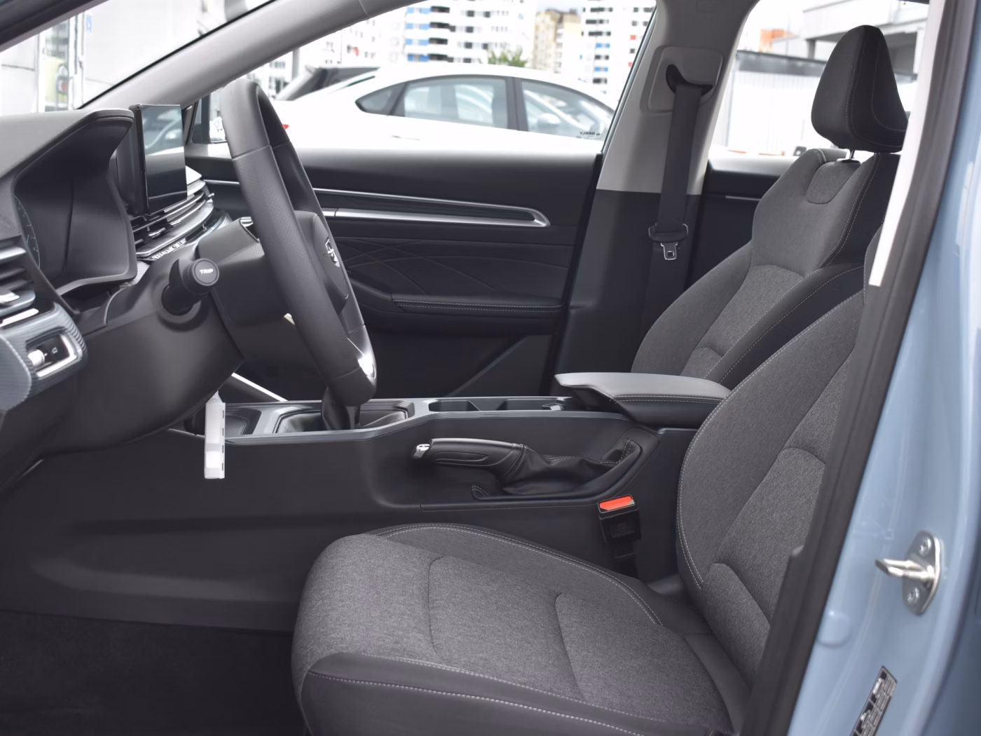 Geely Emgrand фото 11