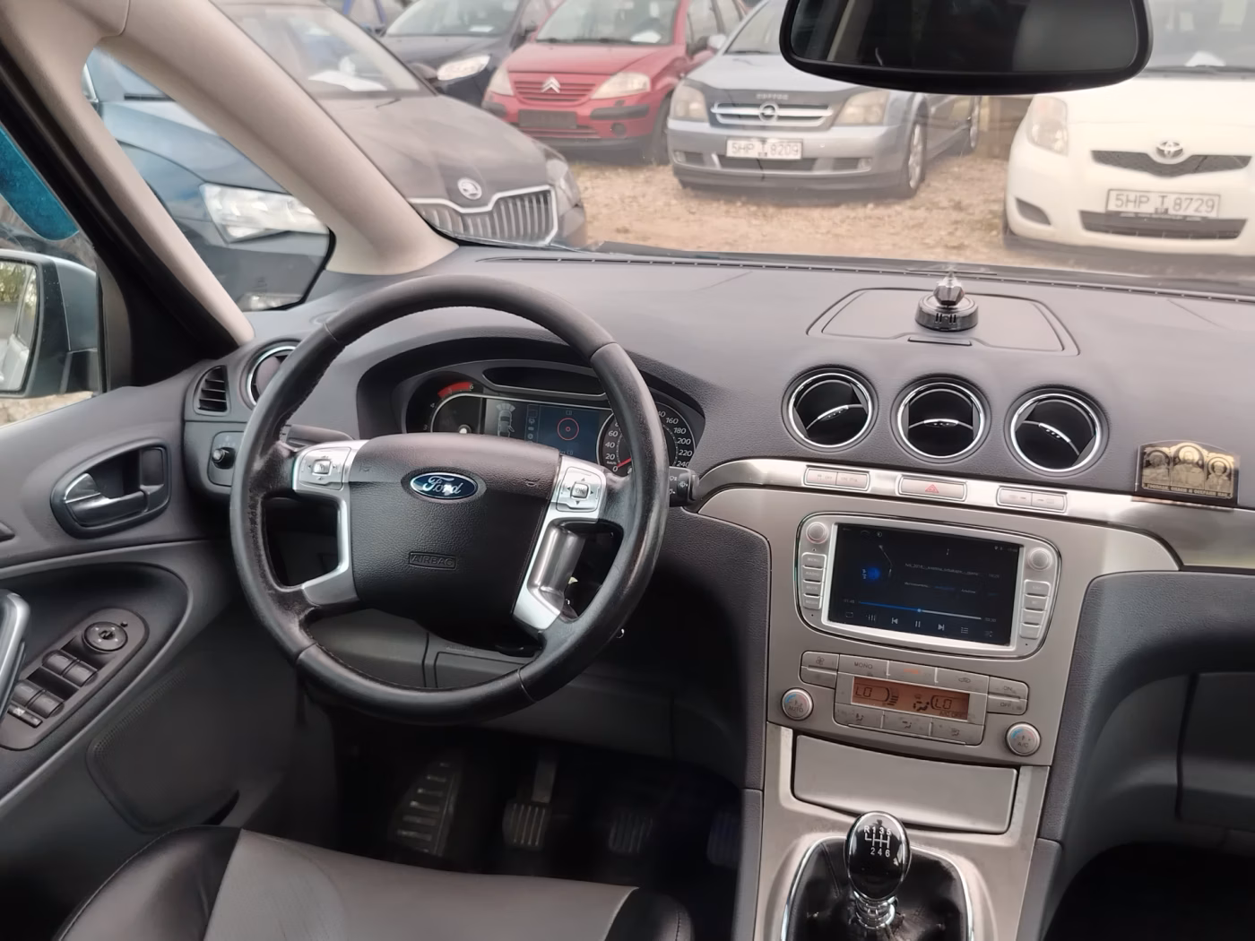 Ford S-MAX фото 14