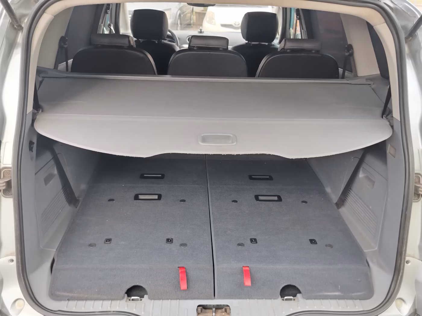 Ford S-MAX фото 9