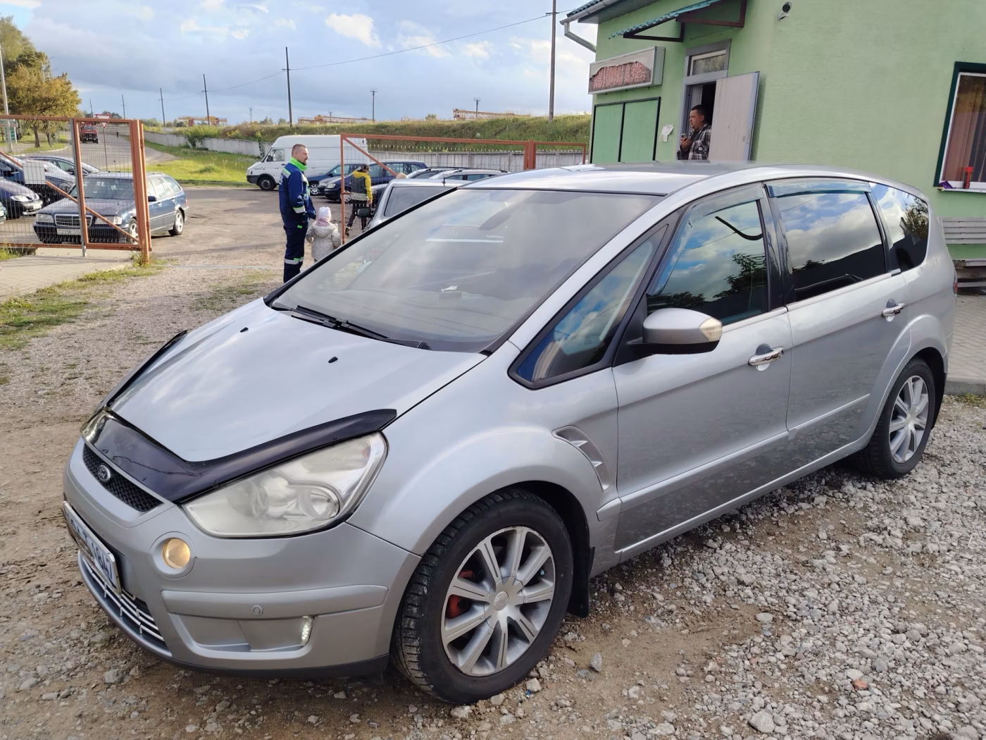 Ford S-MAX фото 2