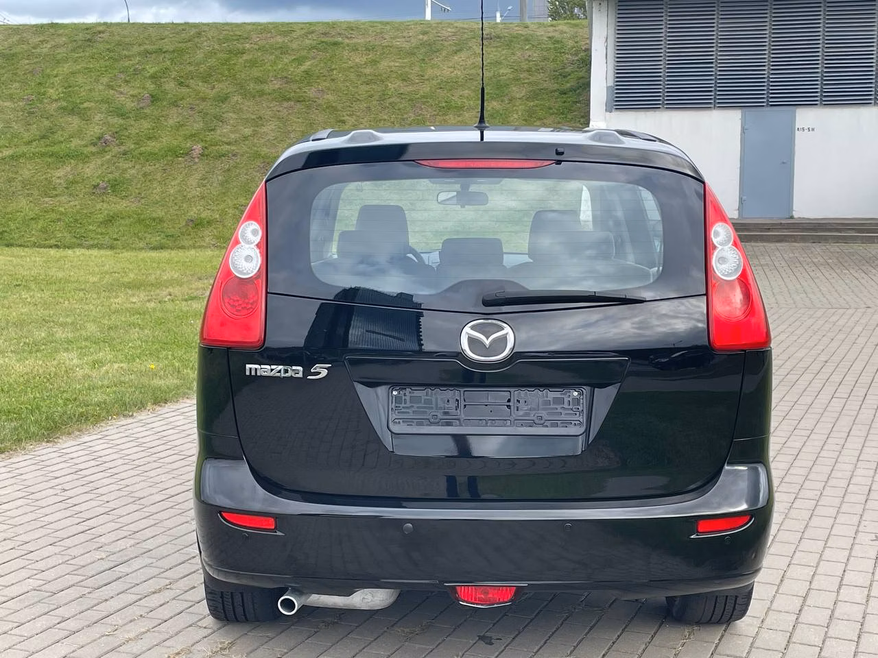 Mazda 5 фото 6