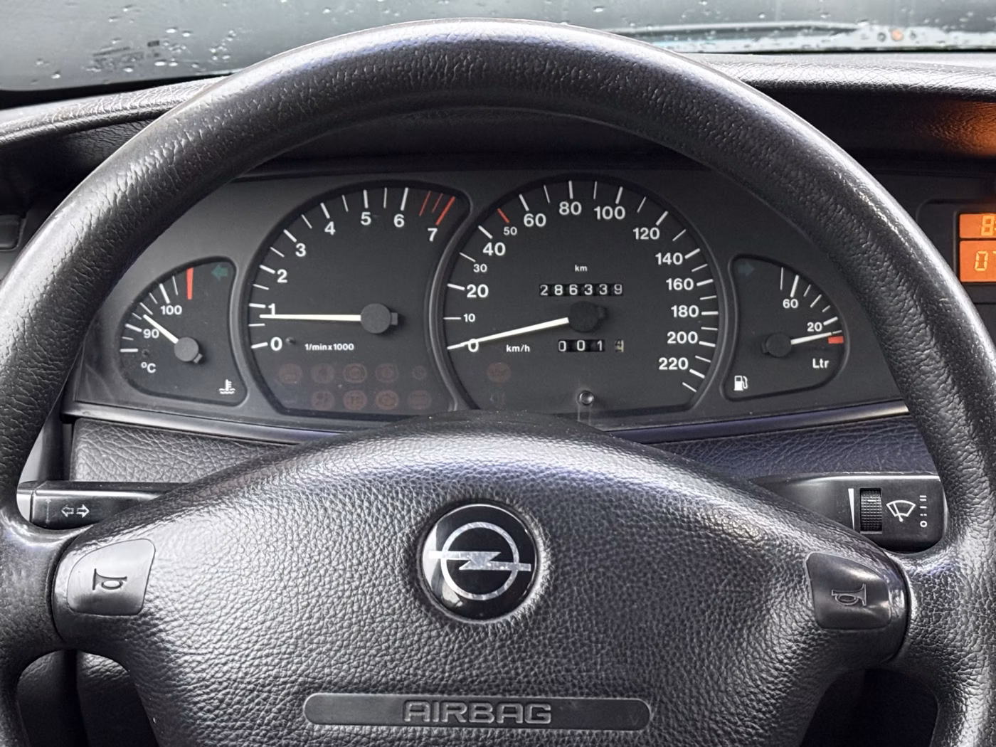 Opel Omega фото 13