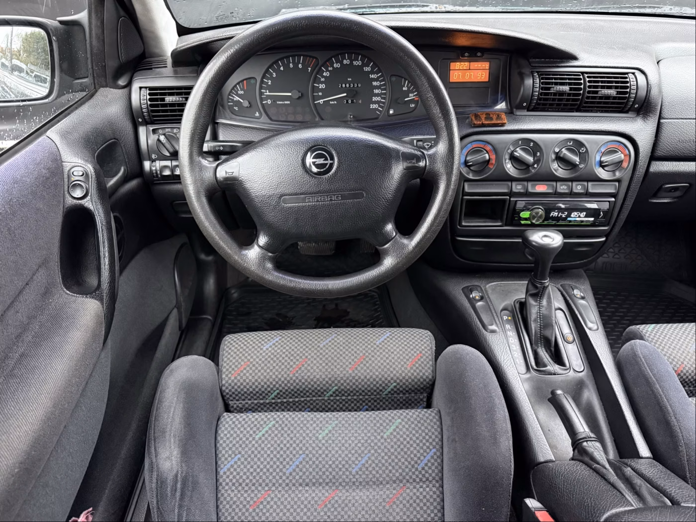 Opel Omega фото 10