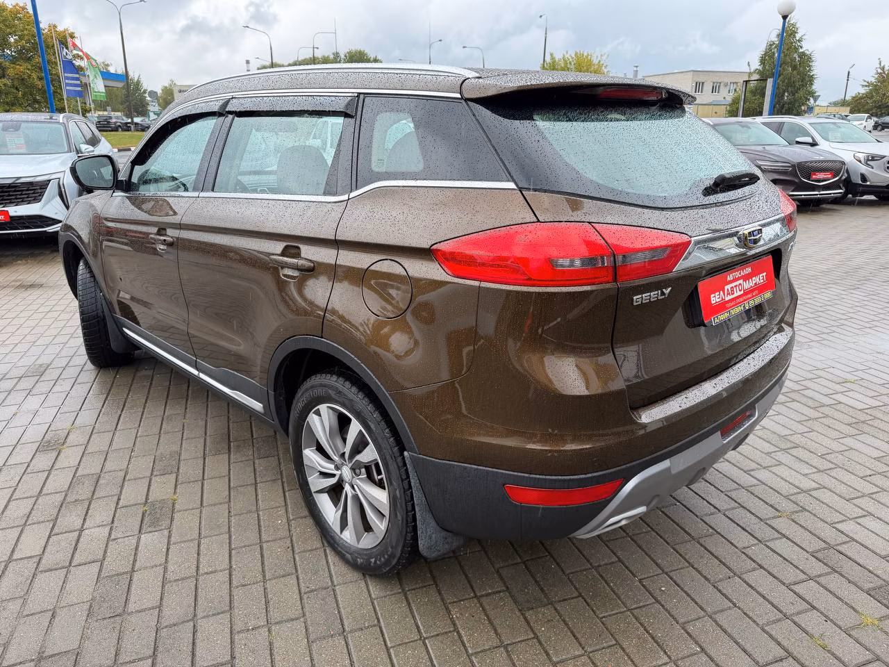 Geely Atlas фото 7