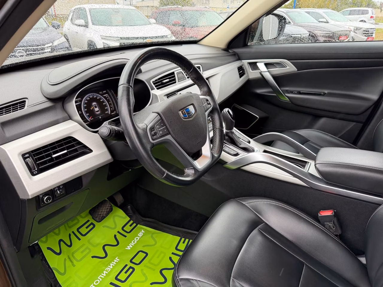 Geely Atlas фото 9