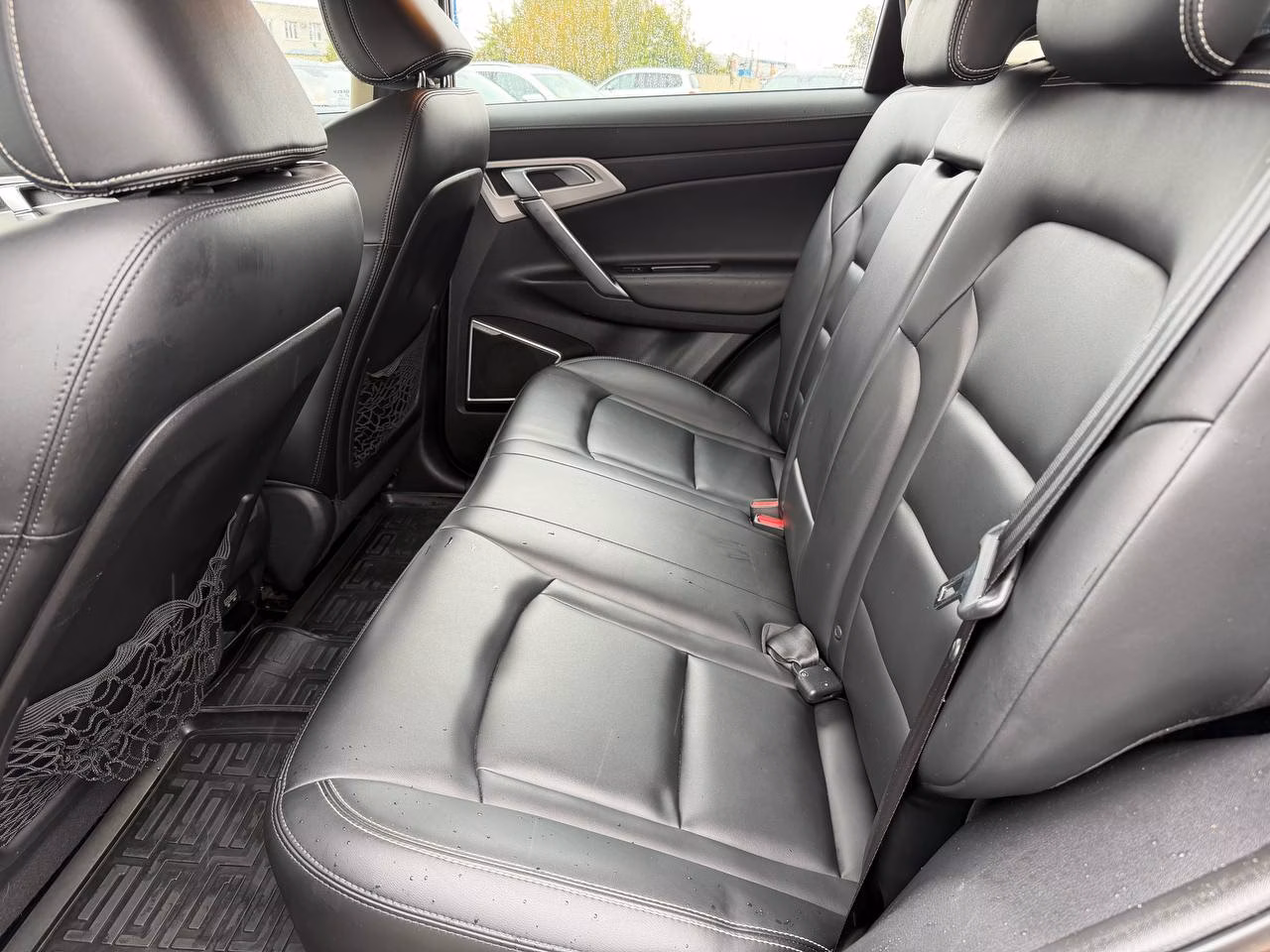Geely Atlas фото 17