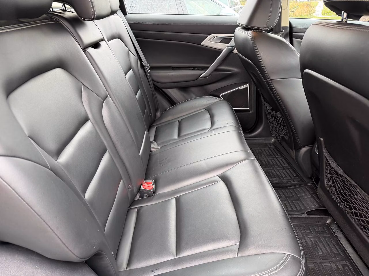 Geely Atlas фото 18