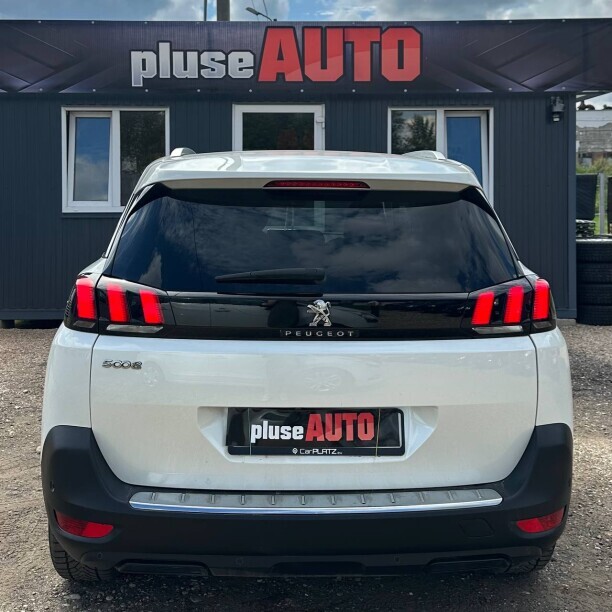 Peugeot 5008 фото 6