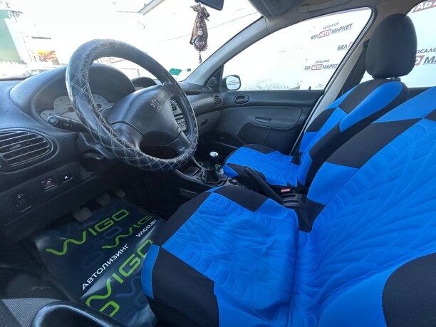Peugeot 206 фото 5