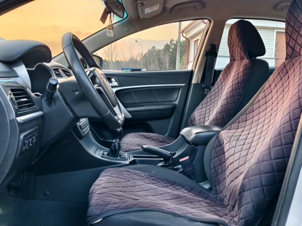 Geely Emgrand фото 10