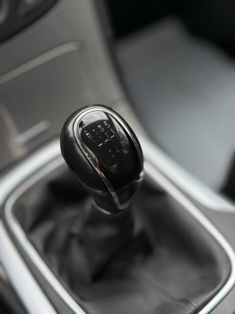 Opel Insignia фото 23