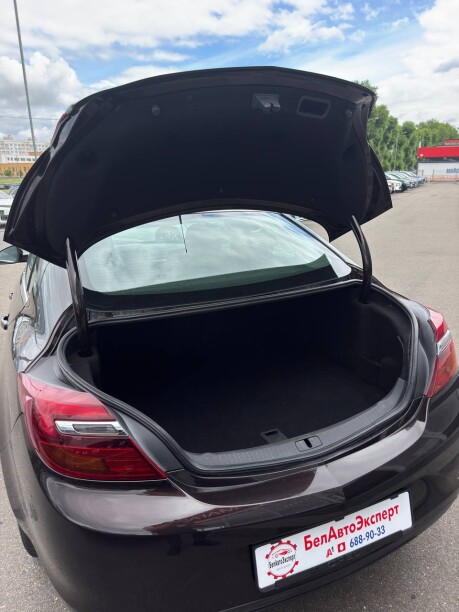 Opel Insignia фото 10