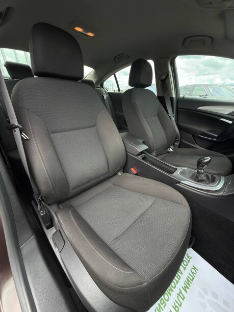 Opel Insignia фото 13