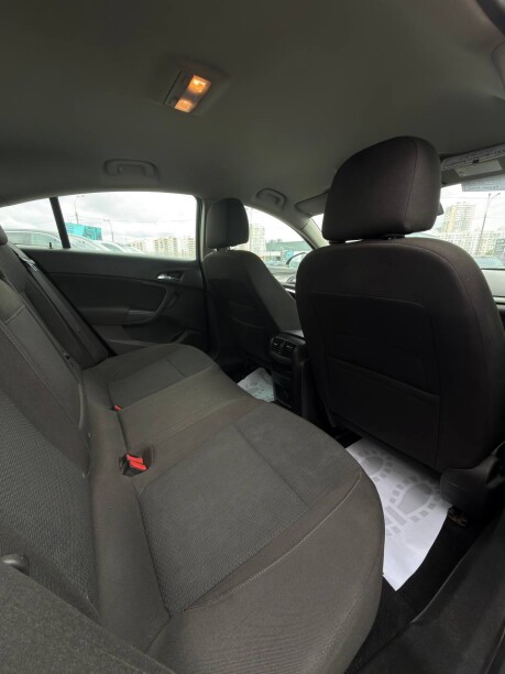 Opel Insignia фото 16