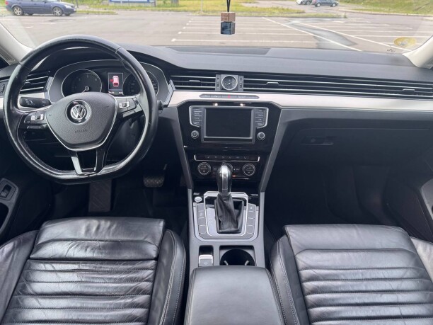 Volkswagen Passat фото 11