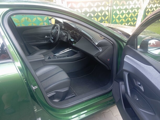 Peugeot 308 фото 10