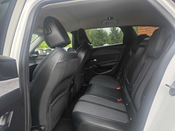 Peugeot 308 фото 15