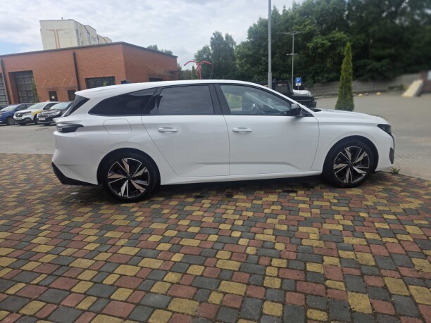 Peugeot 308 фото 6