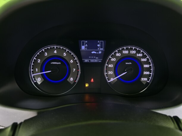 Hyundai Solaris фото 15