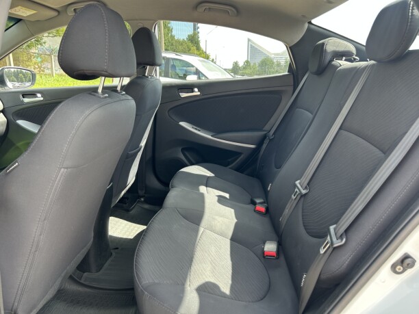 Hyundai Solaris фото 11