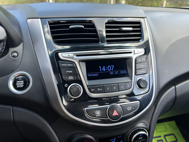 Hyundai Solaris фото 16