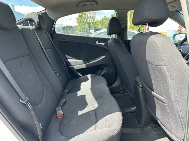 Hyundai Solaris фото 12