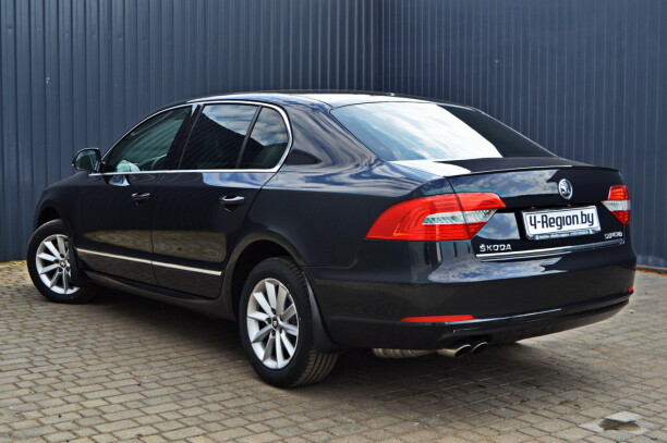Skoda Superb фото 5