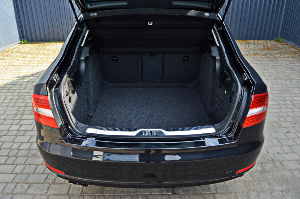 Skoda Superb фото 11
