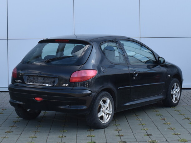 Peugeot 206 фото 4