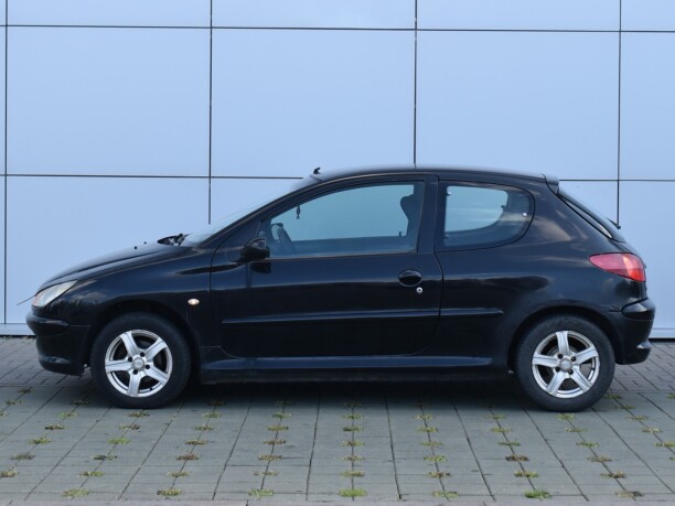 Peugeot 206 фото 8