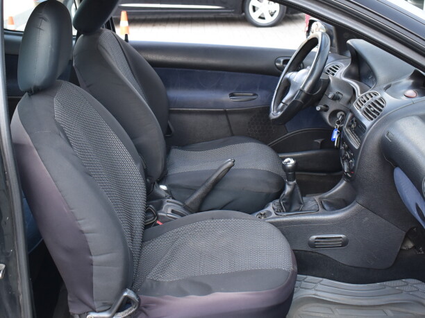 Peugeot 206 фото 11