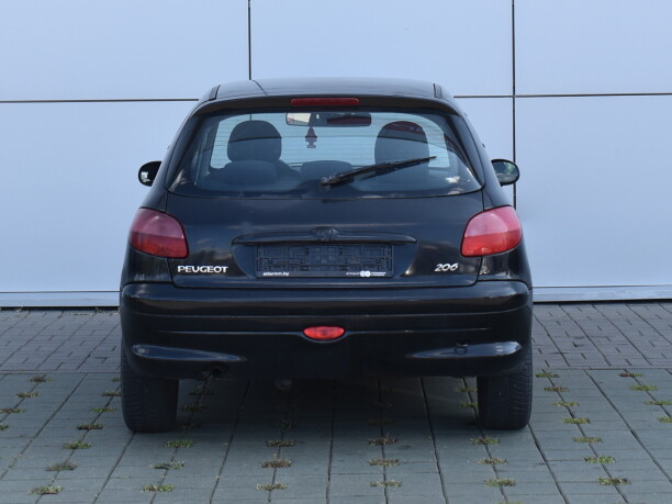 Peugeot 206 фото 6