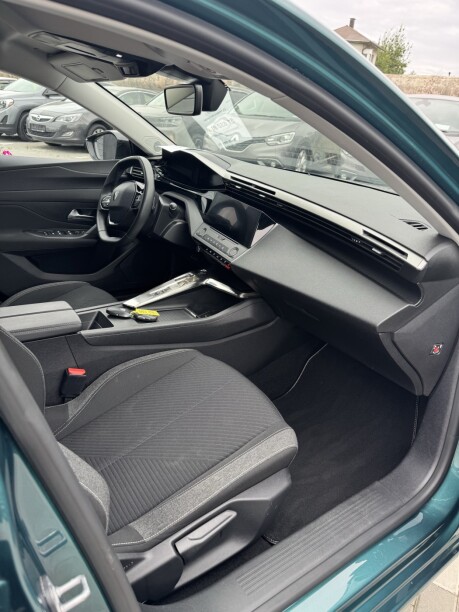 Peugeot 308 фото 10