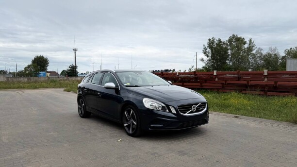 Volvo V60 фото 3