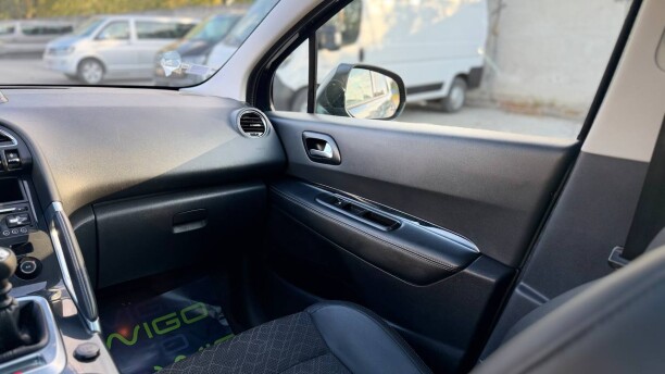 Peugeot 3008 фото 15