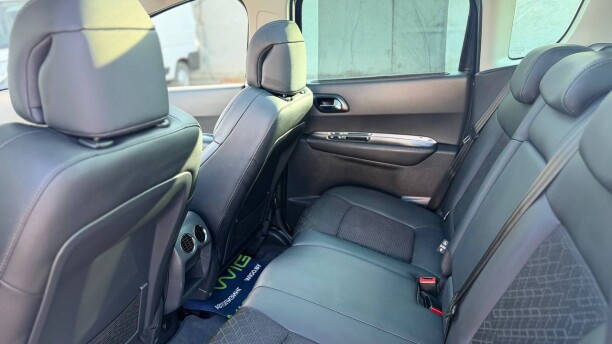 Peugeot 3008 фото 12