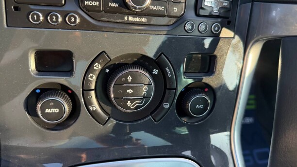 Peugeot 3008 фото 17